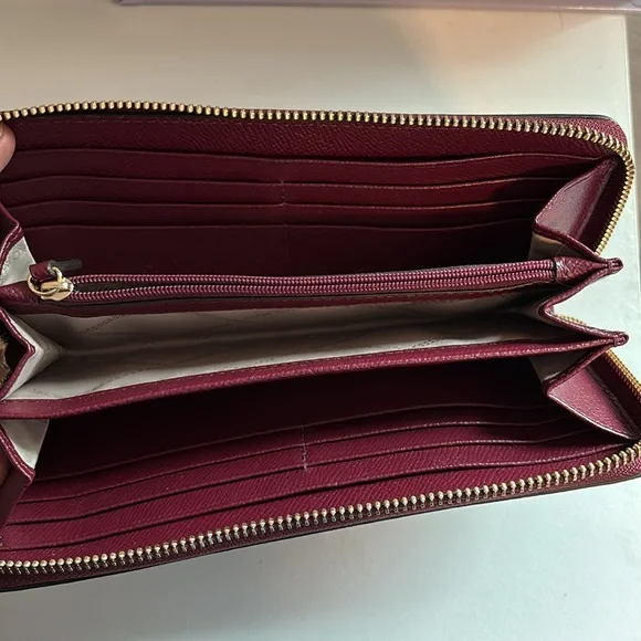 Wallet - Picture 3 of 3